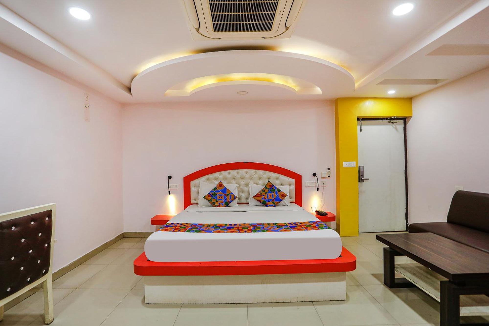 Fabhotel Leaf Paradise