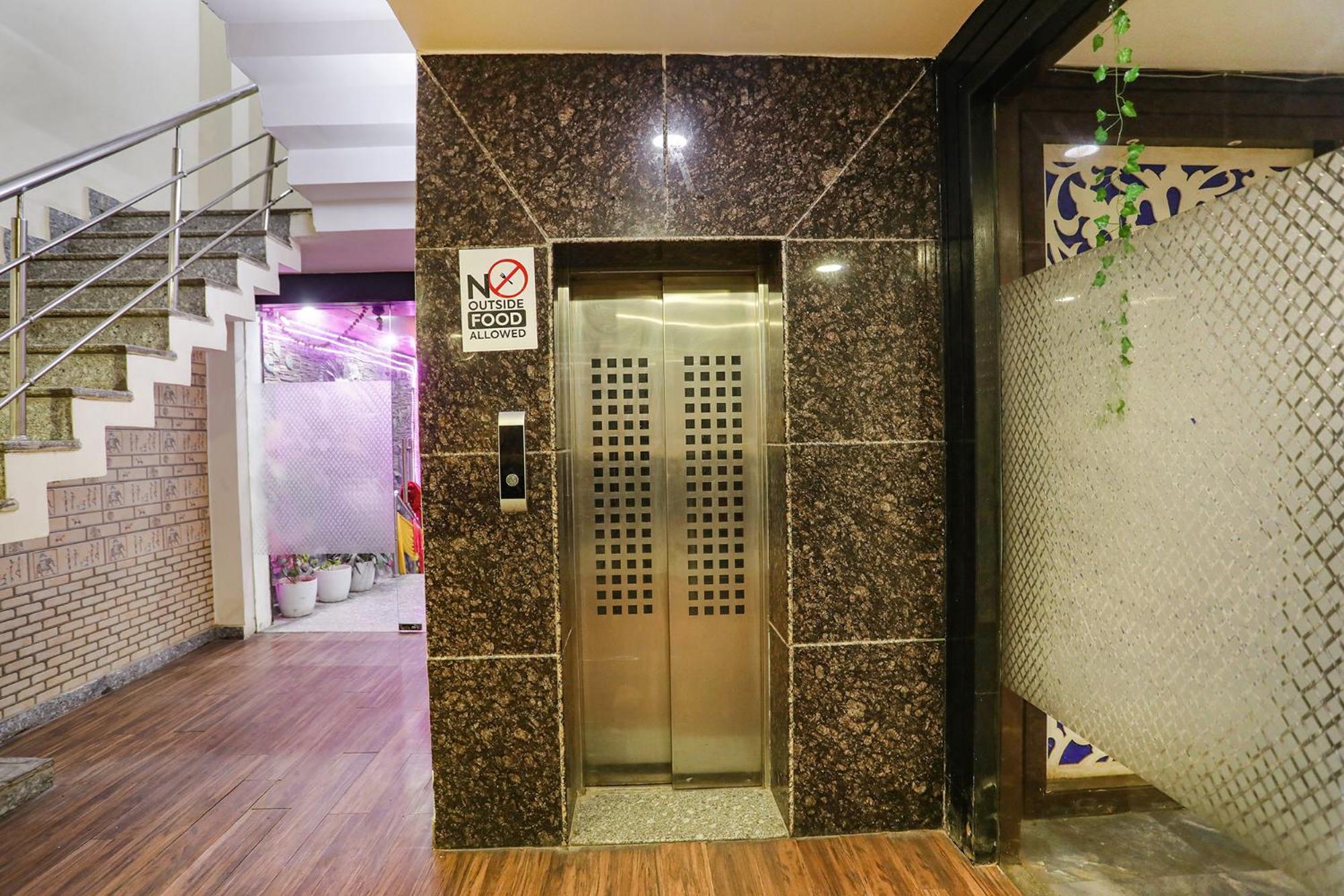 Fabhotel Leaf Paradise